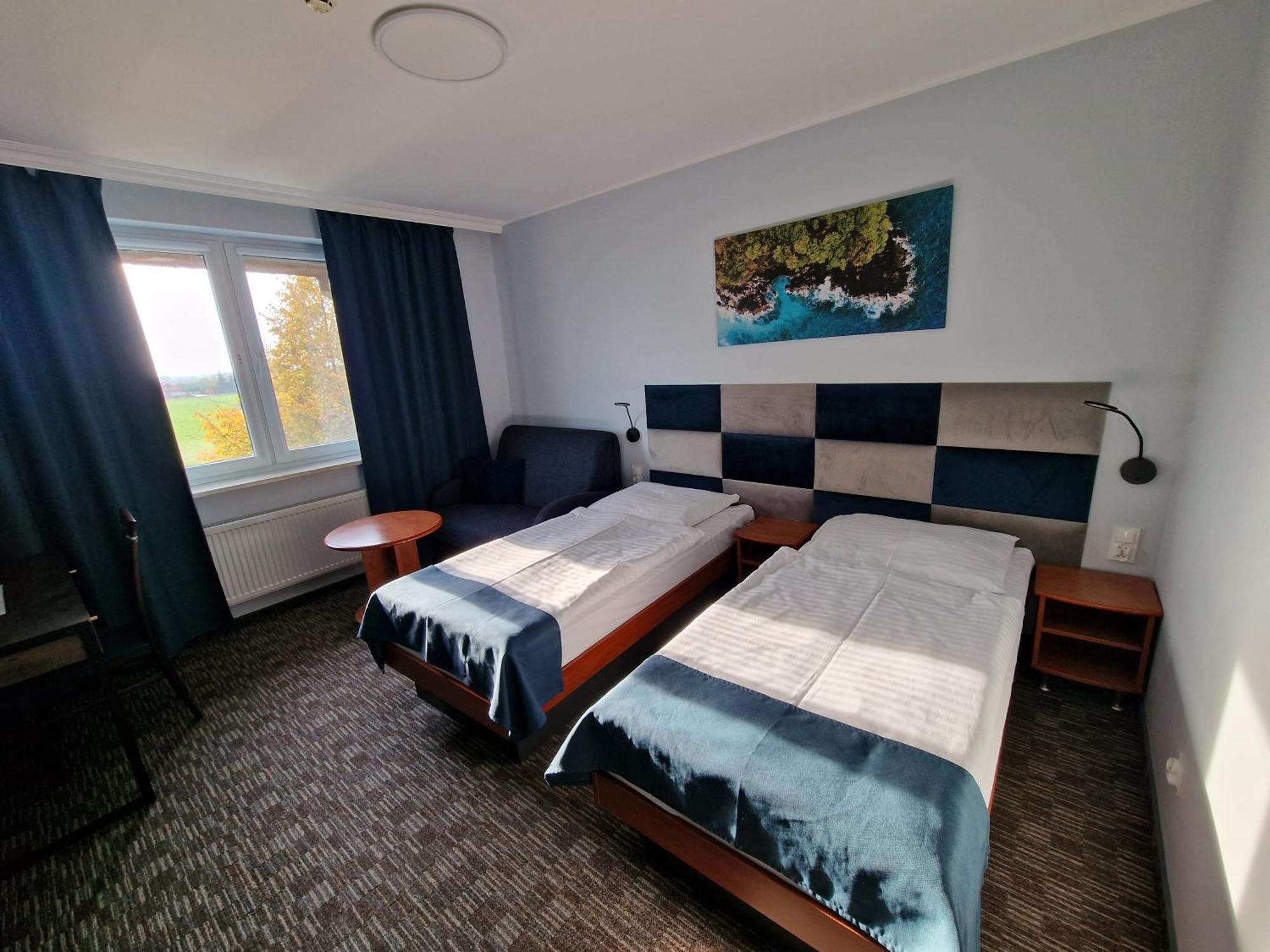 Hotel Podroznik Koszuty Dış mekan fotoğraf