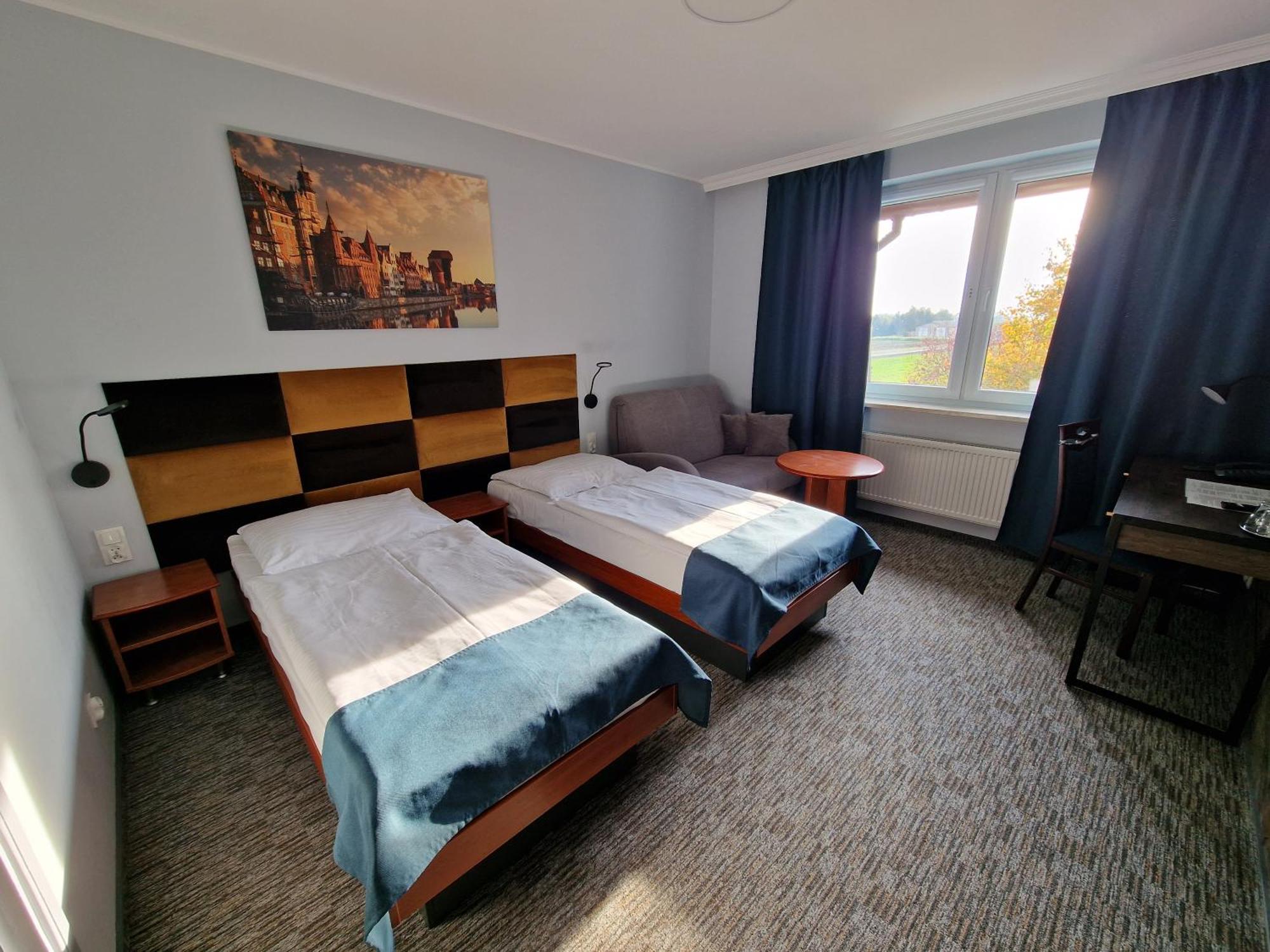Hotel Podroznik Koszuty Dış mekan fotoğraf